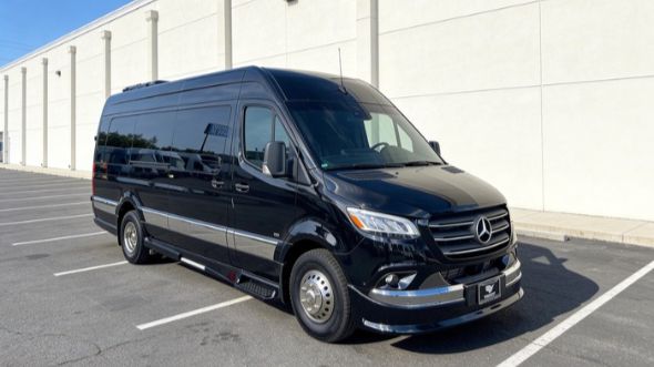 elgin corporate sprinter van service